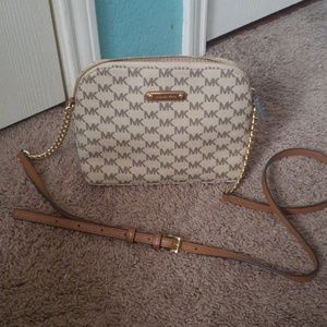 Michael Kors Cross Body Bag